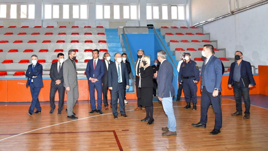 Valimiz Sayın Mustafa TUTULMAZ' ın Eren Enerji Spor Lisesini Ziyareti