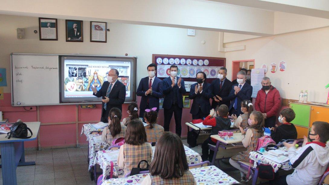 Valimiz Sayın Mustafa TUTULMAZ' ın İsmet İnönü İlkokulunu Ziyareti